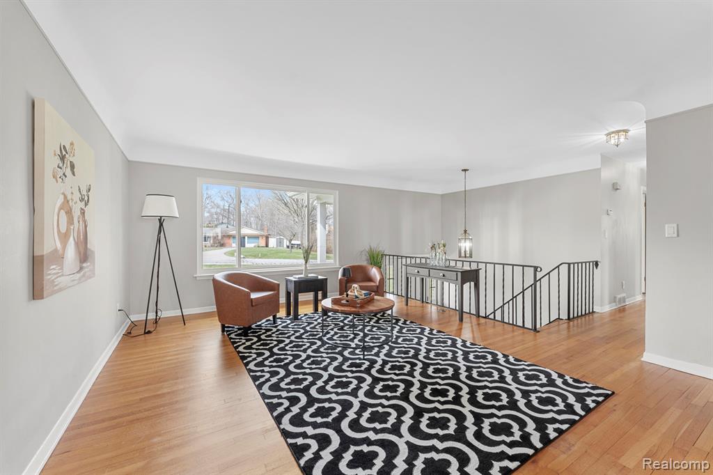 36445 Quakertown Lane, Farmington, MI 48331 — Photo 5