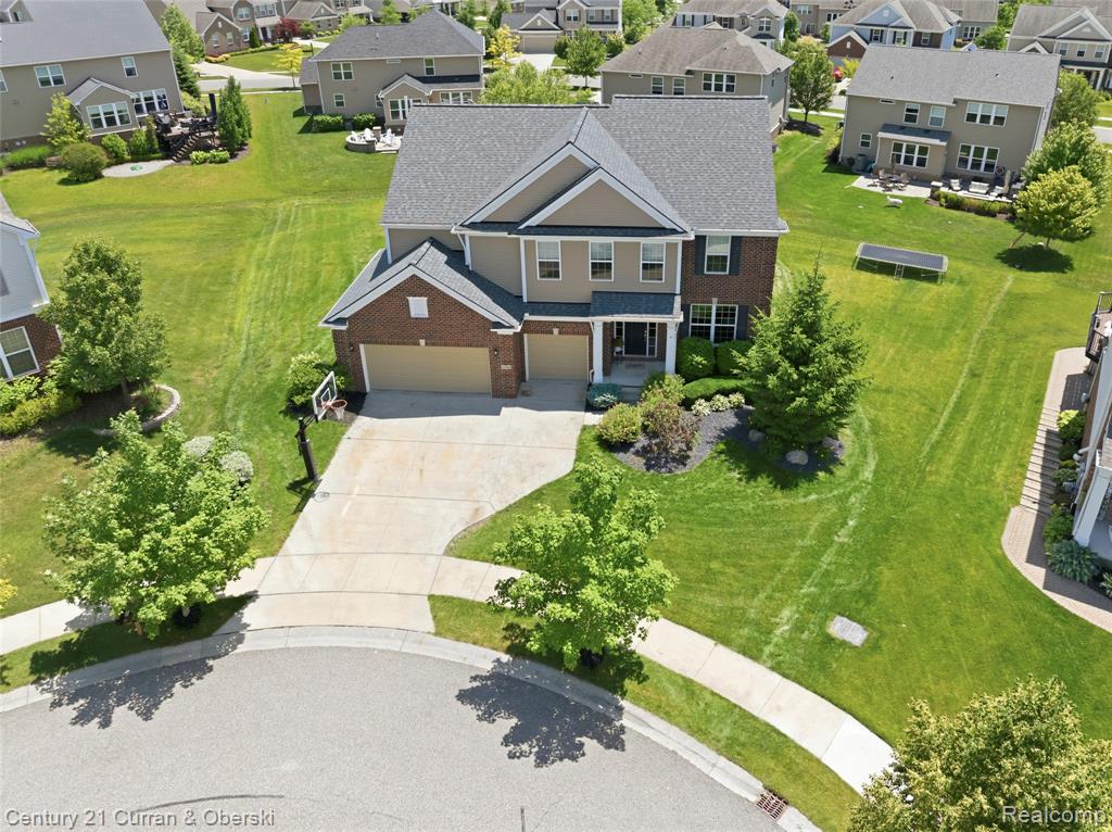 24986 Carriage Lane, South Lyon, MI 48178