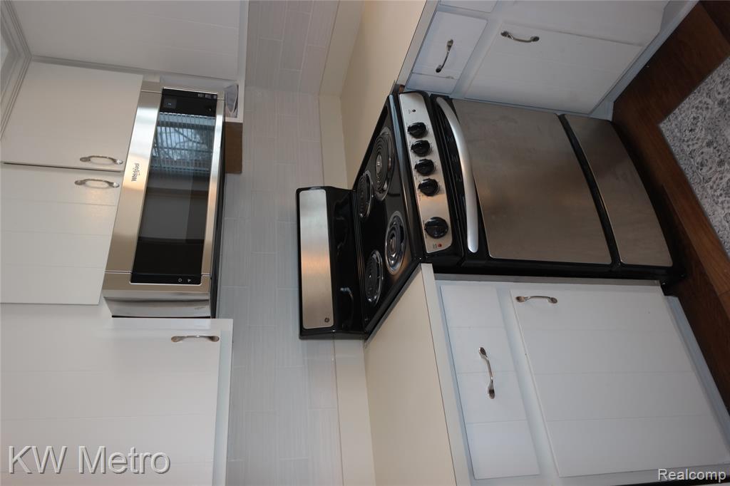 630 Ann Street, Birmingham, MI 48009 — Photo 11