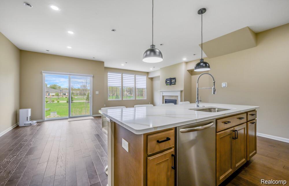 1674 Addison Circle, Walled Lake, MI 48390 — Photo 6