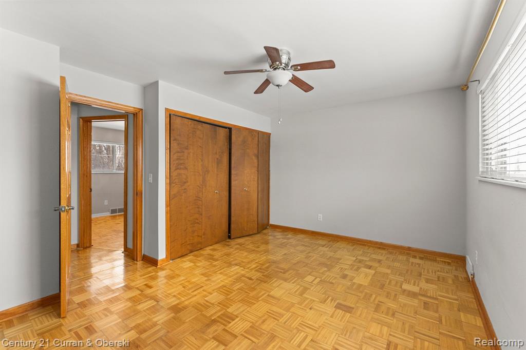 4051 JOHNSON Drive, Sterling Heights, MI 48310 — Photo 24