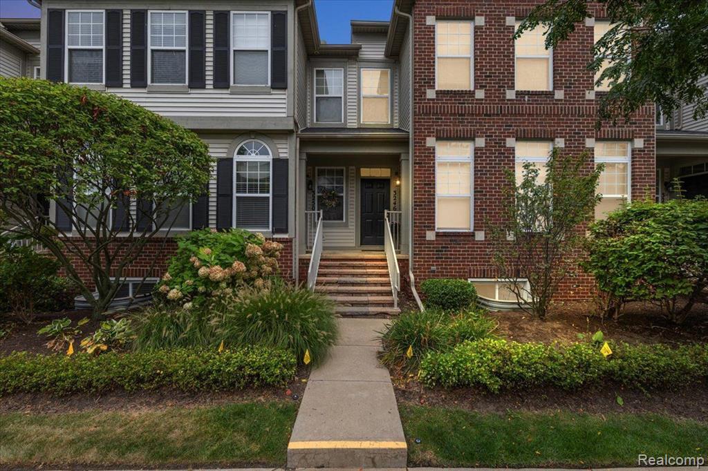 3246 JOHANNA WARE W, Wixom, MI 48393 — front exterior