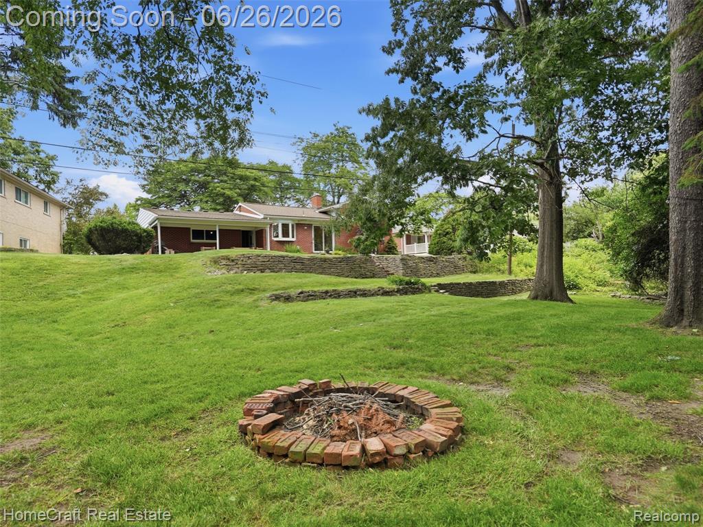 42047 CLEMONS Drive, Plymouth, MI 48170 — Photo 32