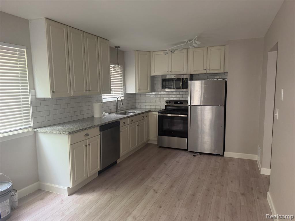 934 Harvard Road, Berkley, MI 48072 — Photo 3