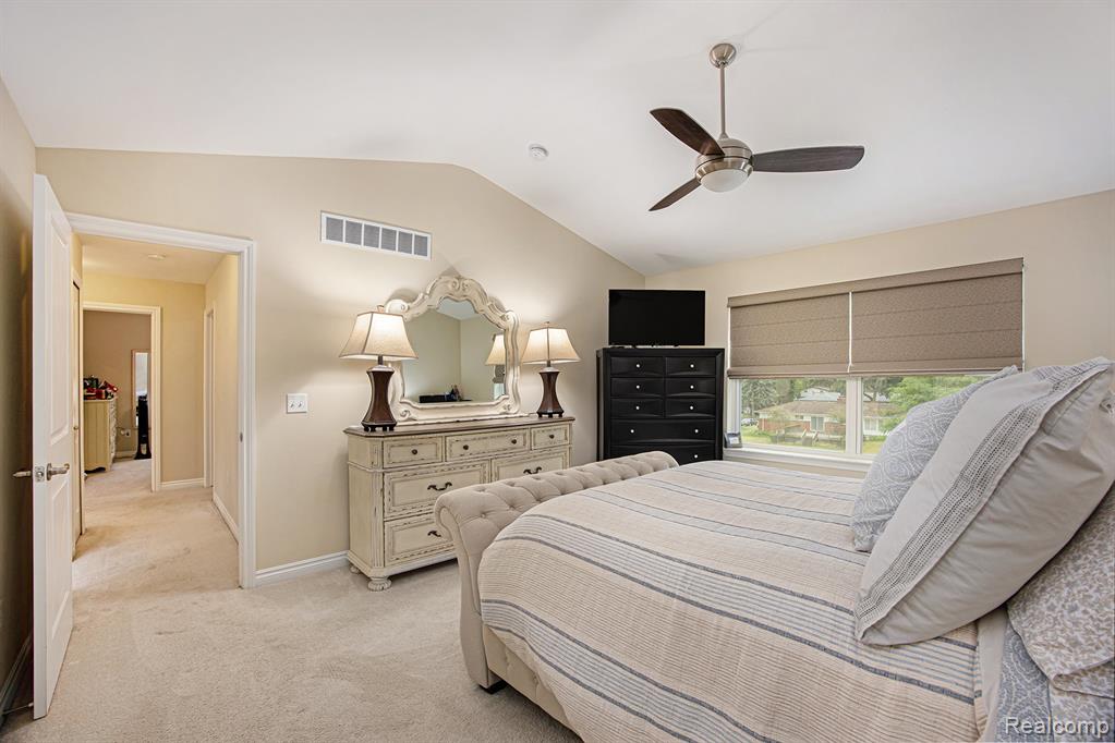 8023 Ivy Glen Park, White Lake, MI — Photo 21