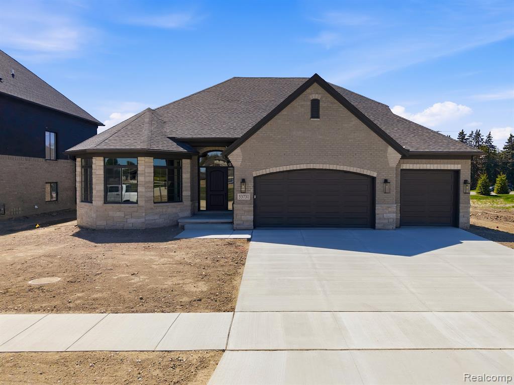 53731 Addington Drive, Macomb, MI 48042 — Photo 2