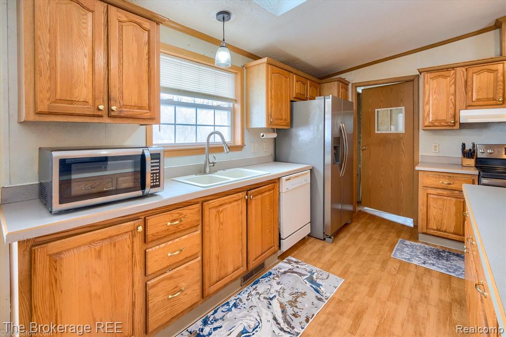 8247 N Center Road, Mount Morris, MI 48458 — Photo 18