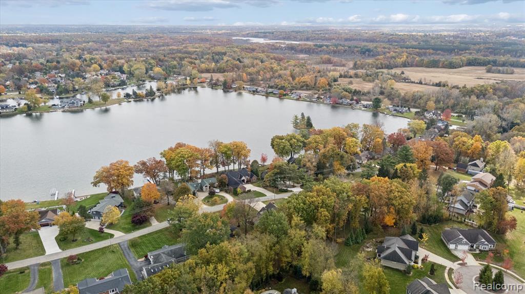 4435 Driftwood Drive, Commerce Twp, MI 48382 — Photo 47