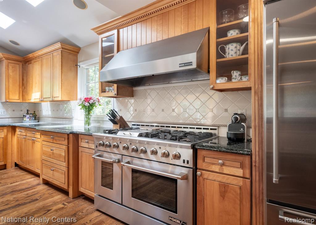 31467 Old Cannon Road, Beverly Hills, MI 48025 — Photo 11