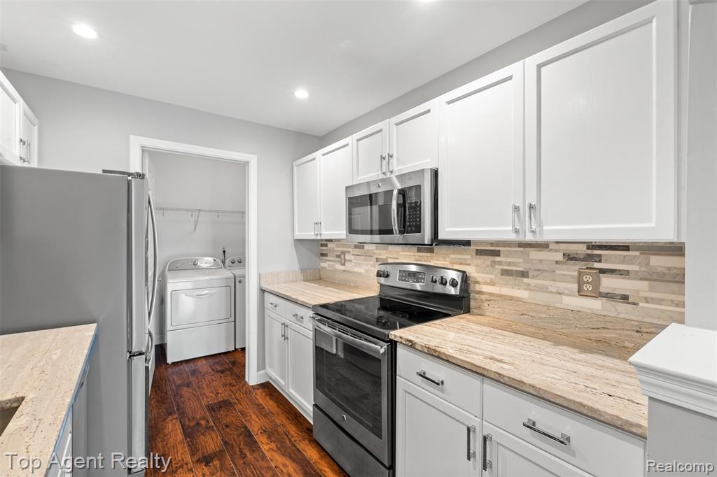44935 Marigold Drive, Sterling Heights, MI 48314 — Photo 13