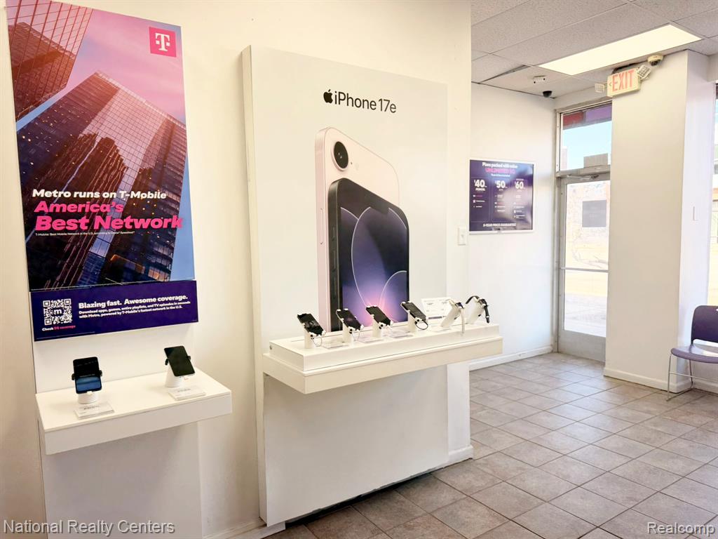 4200 Woodward Avenue, Detroit, MI 48201 — Photo 23