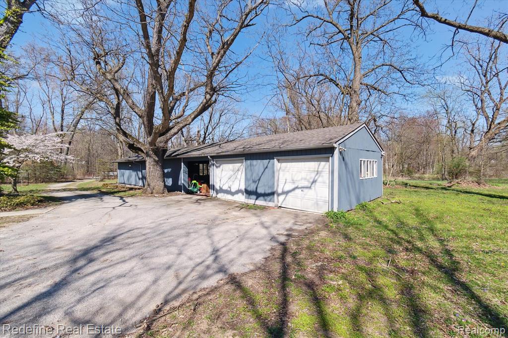 13266 Capernall Road, Carleton, MI 48117 — Photo 36