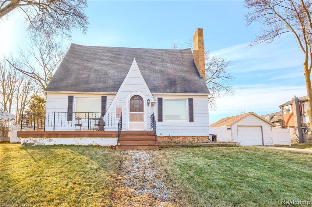 238 E Nepessing Street, Lapeer, MI 48446 — front exterior