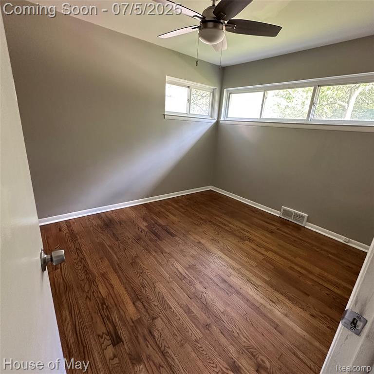 587 E 14 MILE Road, Birmingham, MI 48009 — Photo 5