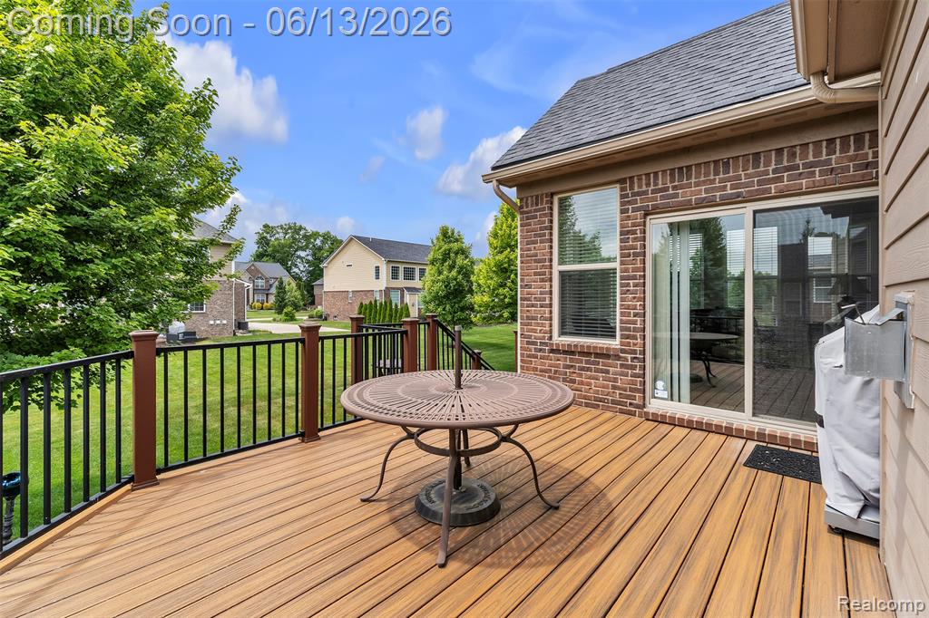 23719 Stoneleigh Drive, South Lyon, MI 48178 — Photo 60