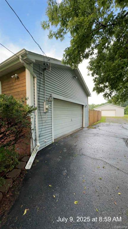 7335 N Linden Road, Mount Morris, MI 48458 — Photo 3