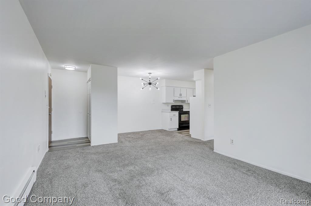 32075 Beaconsfield Street, 29, Roseville, MI 48066 — Photo 9