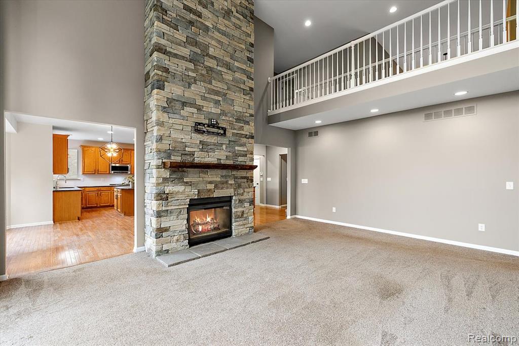 5390 Plantation Drive, Commerce Twp, MI 48382 — Photo 12