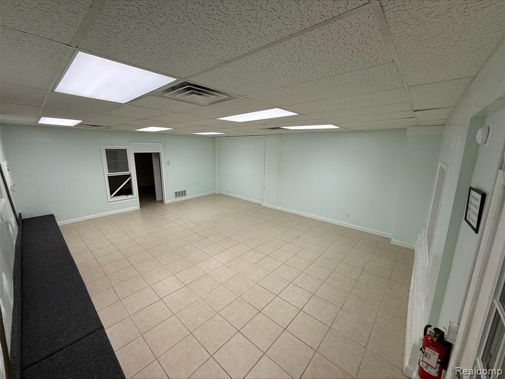 211 N Grand Avenue, Fowlerville, MI 48836 — Photo 4