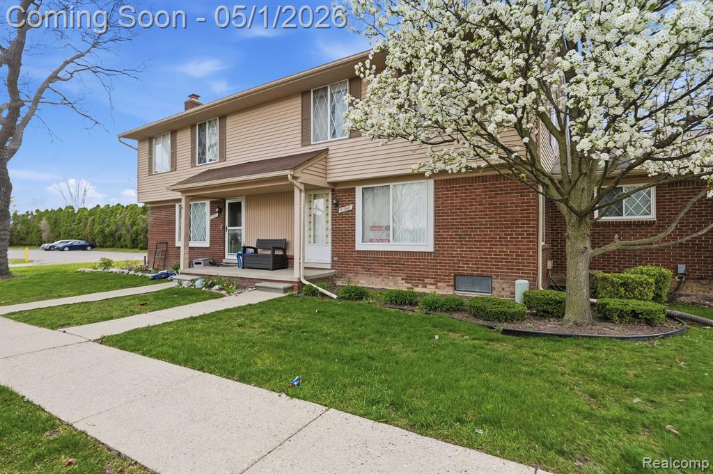 51260 Johns Drive, New Baltimore, MI 48047 — Photo 2