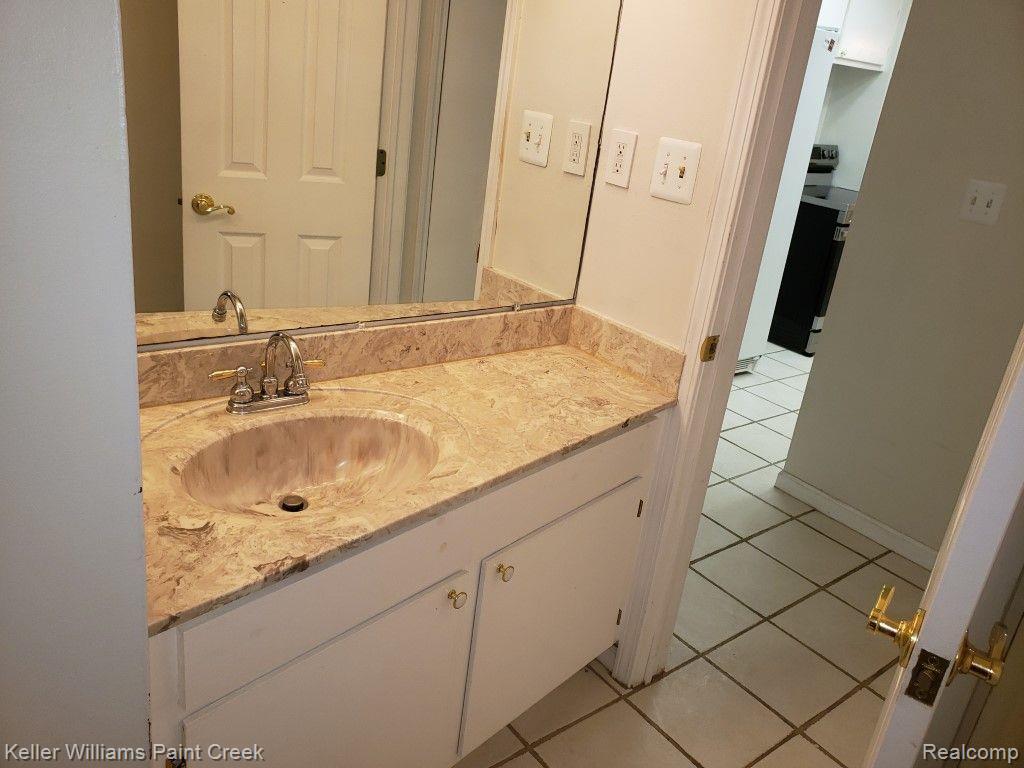 509 E UNIVERSITY DRIVE #507 Drive, Rochester, MI 48307 — Photo 28