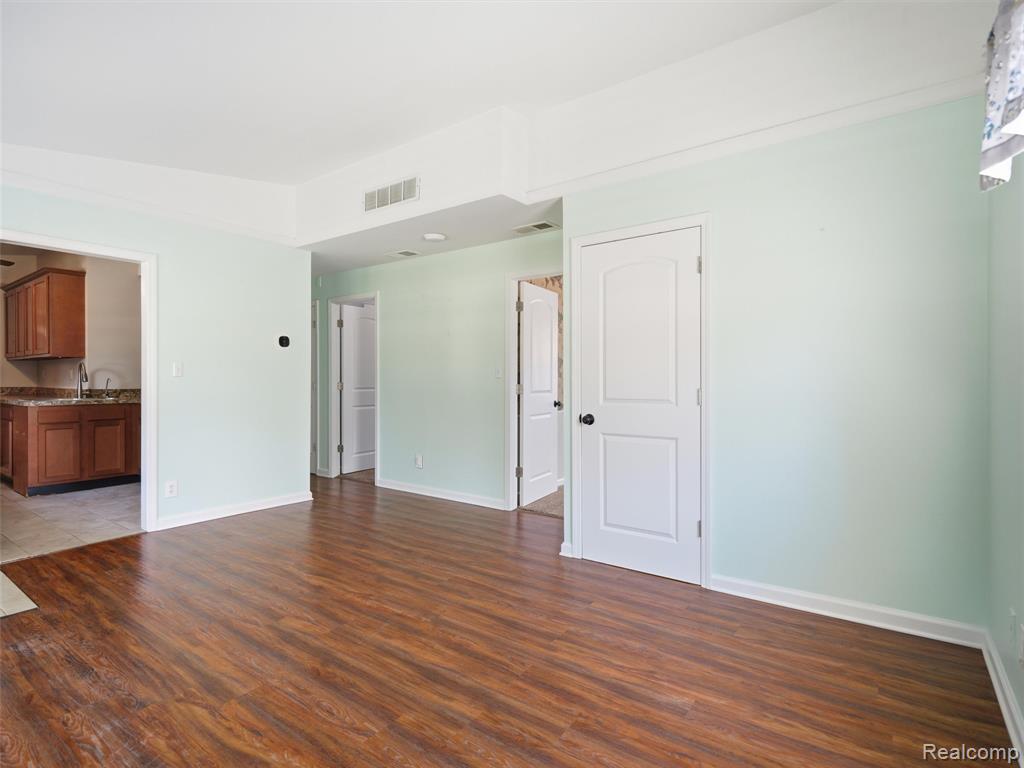 6271 Stephen, Brighton, MI 48116 — Photo 9