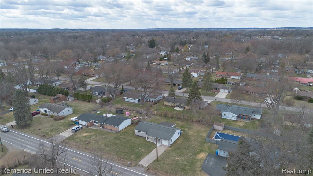 945 N Commerce Road, Commerce Twp, MI 48382 — Photo 56