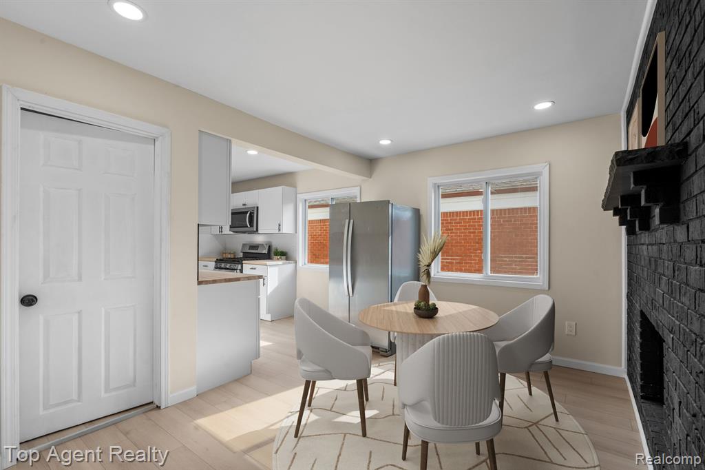 8672 HUDSON Avenue, Warren, MI 48089 — Photo 10