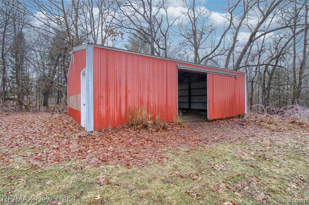2470 Chilson Road, Howell, MI 48843 — Photo 41