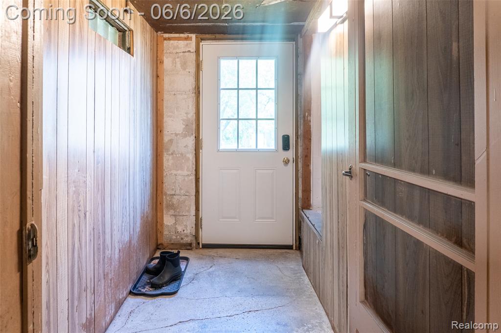70 W Hamlin Road, Rochester Hills, MI 48307 — Photo 31