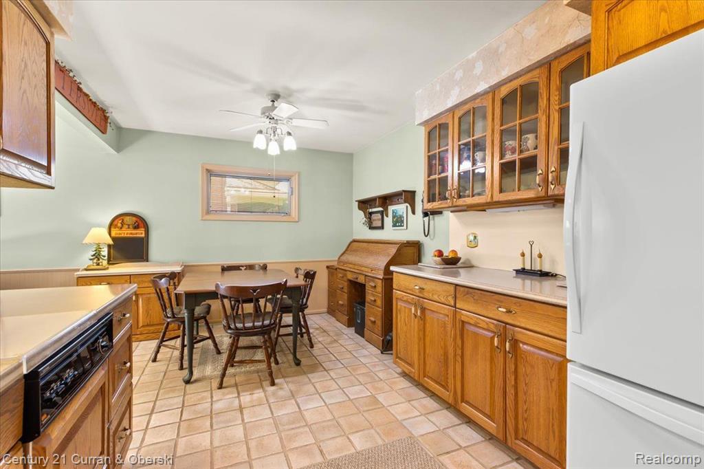 4669 PARKSIDE Boulevard, Allen Park, MI 48101 — Photo 11