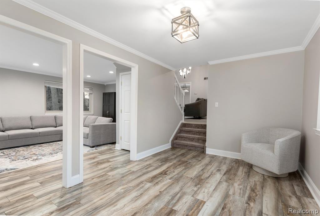 6500 RAINTREE Court, Canton, MI 48187 — Photo 17