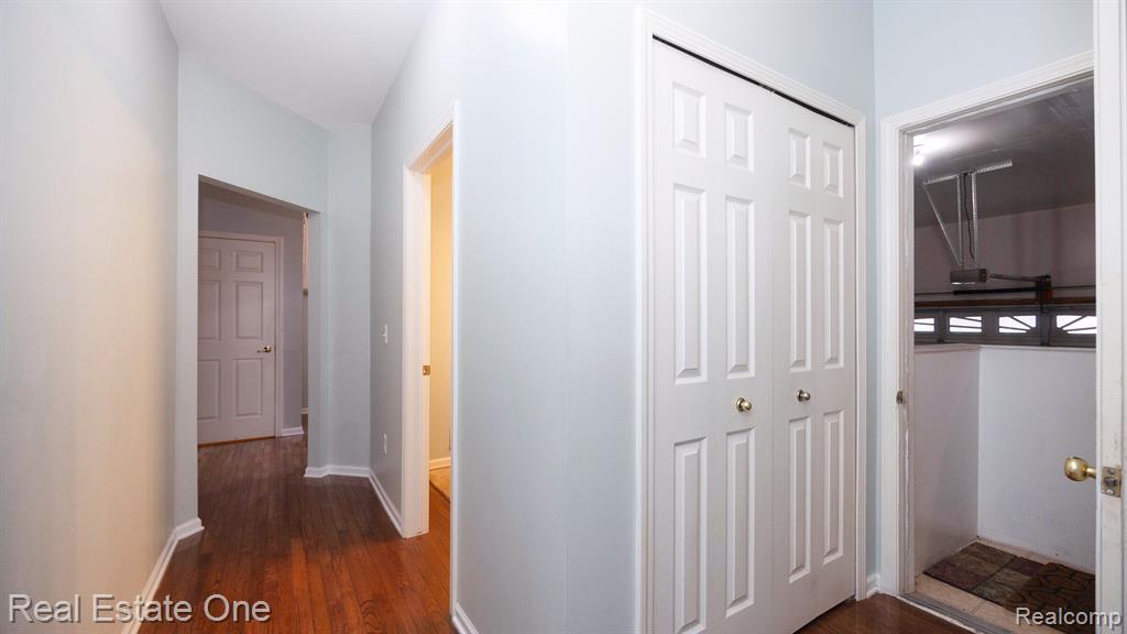 17041 ALGONQUIN Drive, Northville, MI 48168 — Photo 31