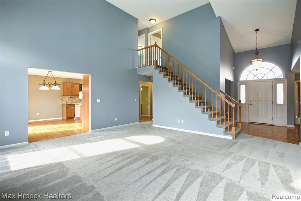 7131 WHITE TAIL Drive, Grand Blanc, MI 48439 — Photo 13