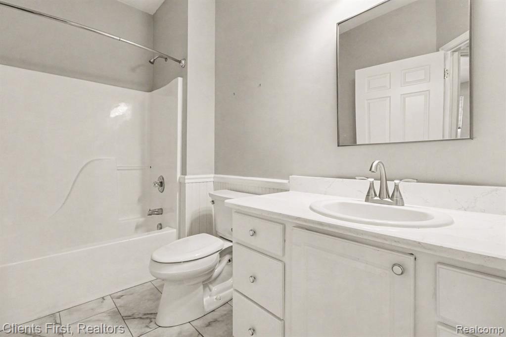57677 Dakota Drive, New Hudson, MI 48165 — Photo 20