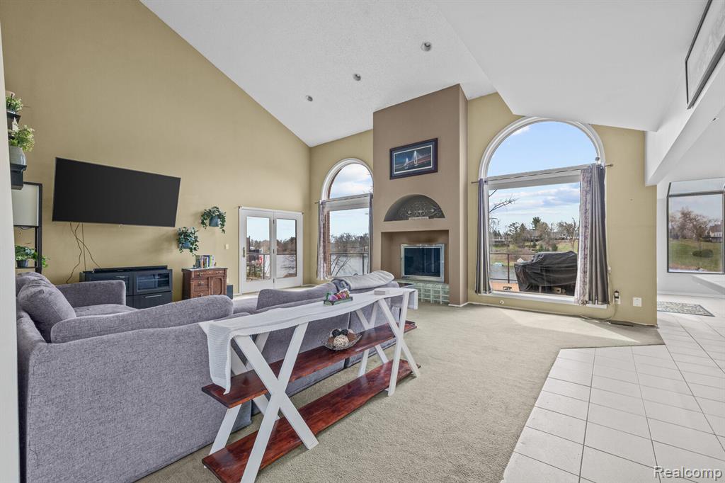 10785 Oxbow Lakeshore Drive, White Lake, MI — Photo 4