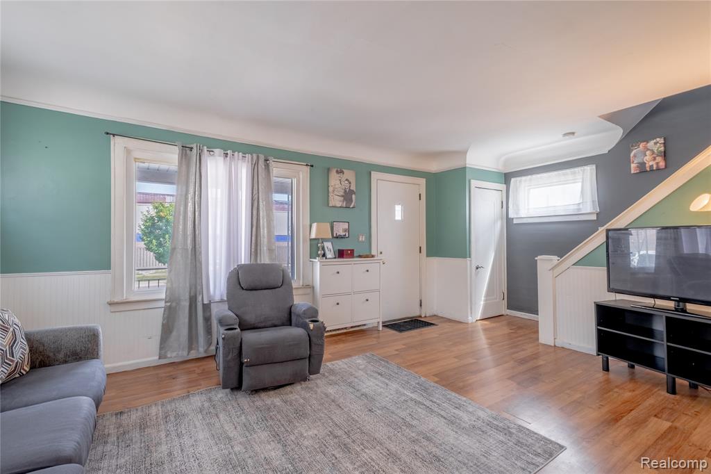 6533 Kingsley Street, Dearborn, MI 48126 — Photo 4