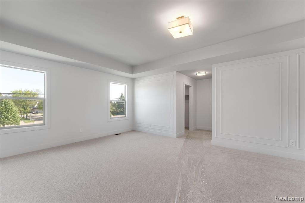 3989 Capstan Ct, Troy, MI 48083 — Photo 10