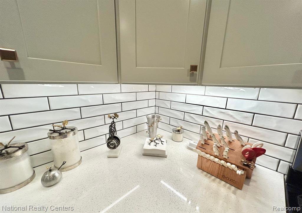 41816 INDEPENDENCE Drive, Novi, MI 48377 — Photo 12