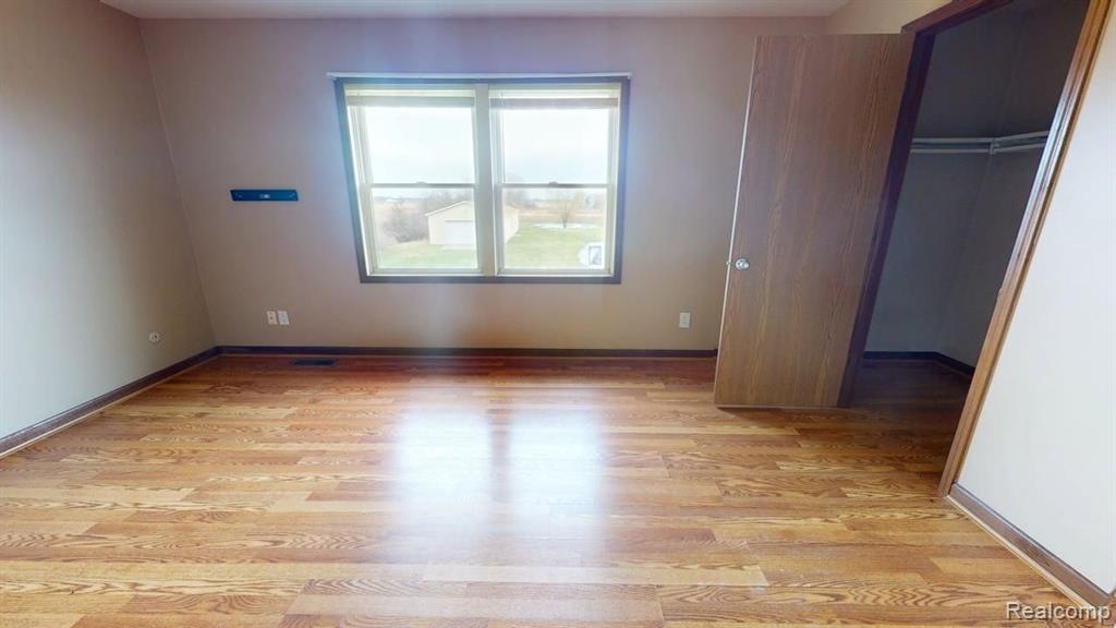 10691 COUNTY LINE Road, Milan, MI 48160 — Photo 15