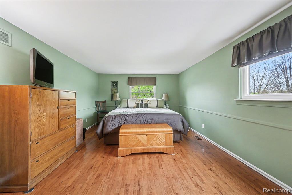 42942 Barchester Road, Canton, MI 48187 — Photo 15