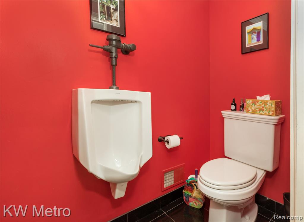 85 Stalwart Drive, Troy, MI 48098 — Photo 18