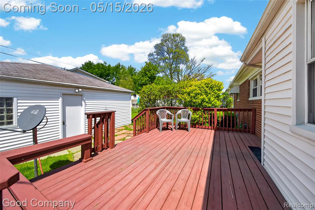 28303 Diesing Drive, Madison Heights, MI 48071 — Photo 21