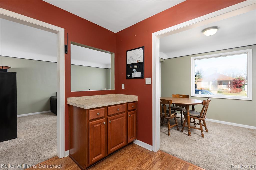 863 MAYFLOWER Avenue, Lincoln Park, MI 48146 — Photo 10