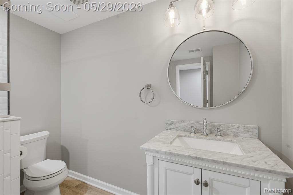 735 Kentbrook Drive, Commerce Twp, MI 48382 — Photo 35