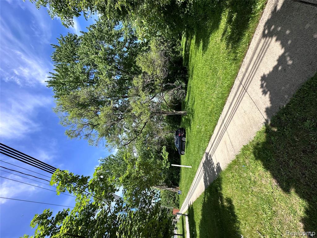 6750 N Canton Center Road, Canton, MI 48187