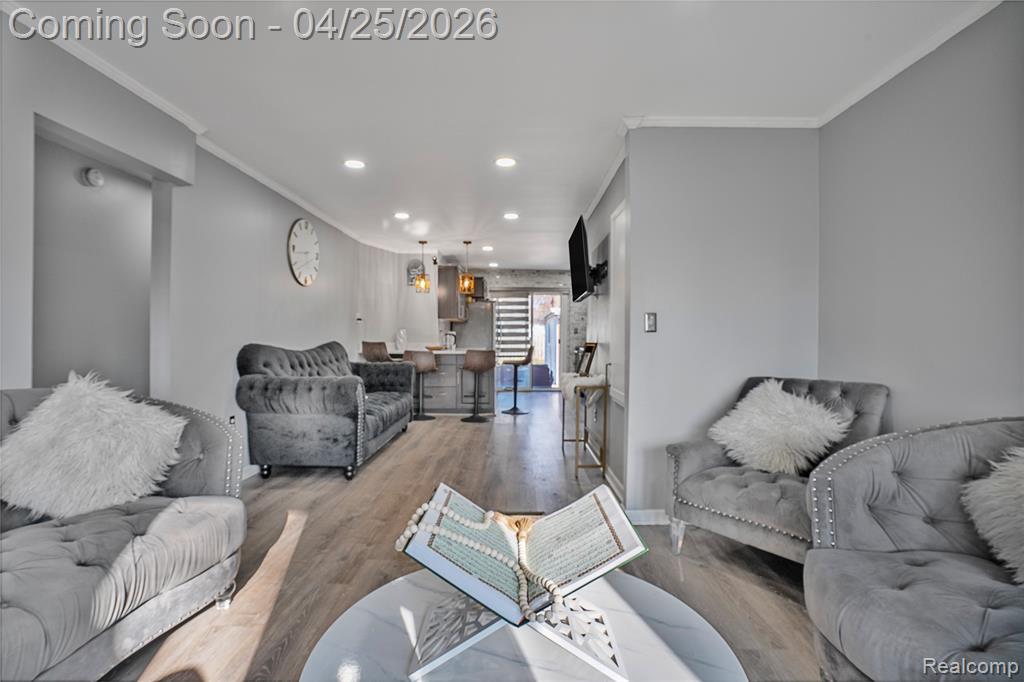 6212 N Evangeline Street, Dearborn Heights, MI 48127 — Photo 6