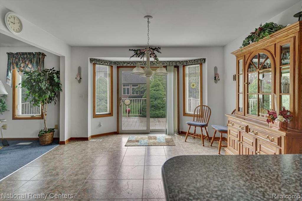 45866 Glen Court, Macomb, MI 48044 — Photo 9