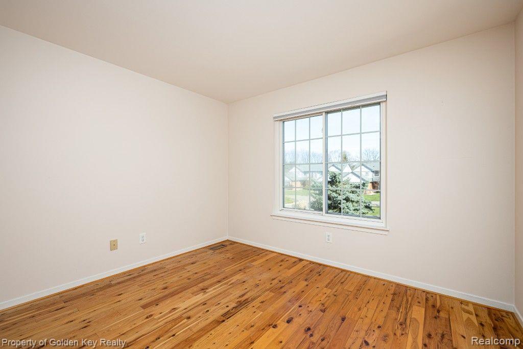 573 WINWOOD, Unit 34, Walled Lake, MI 48390 — Photo 14