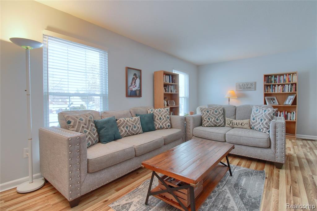 44503 N Umberland Circle, Canton, MI 48187 — Photo 9